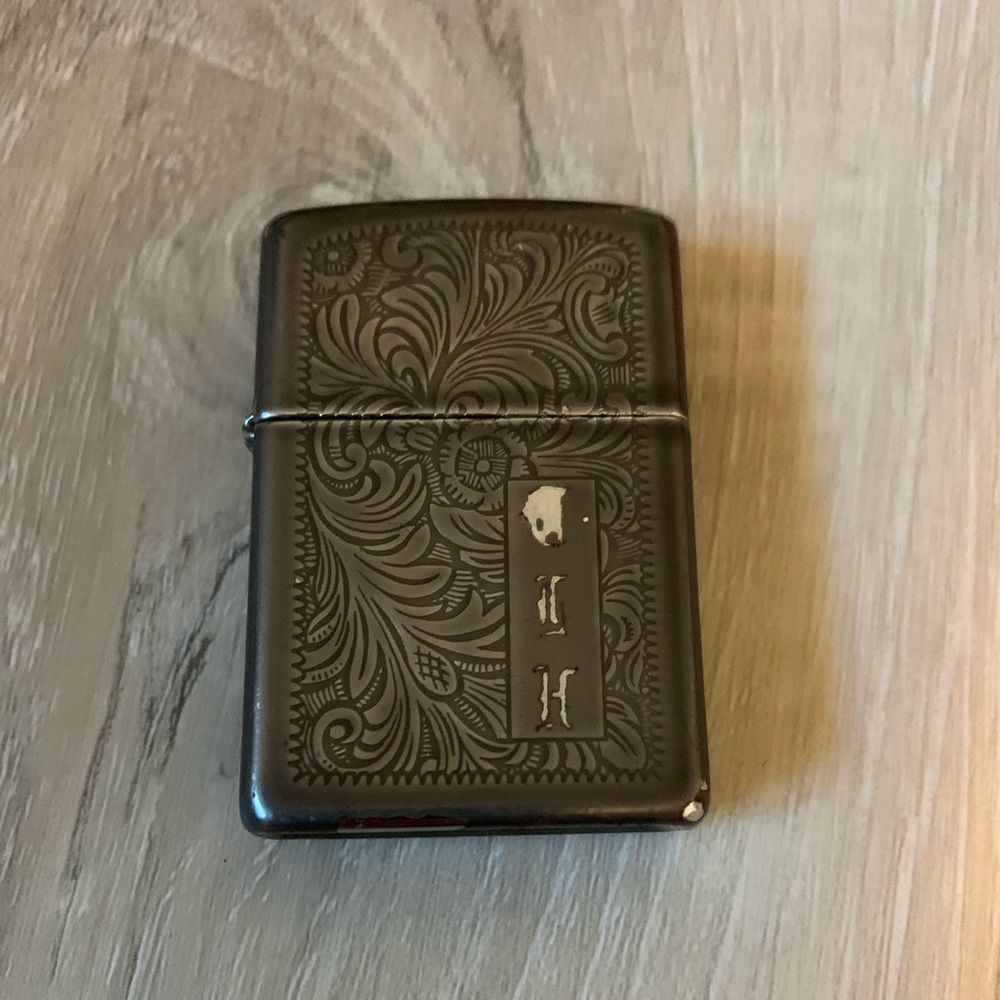 zippo lighter vintage Xl